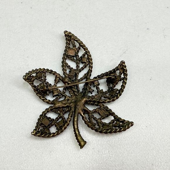 Vintage Avon Rhinestone Brooch Openwork Leaf Gold, Green Sparkling Gemstones - Picture 3 of 8